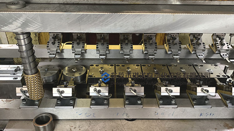 單機多工位機械手沖壓生產(chǎn)線 單機多工位機械手沖壓生產(chǎn)線