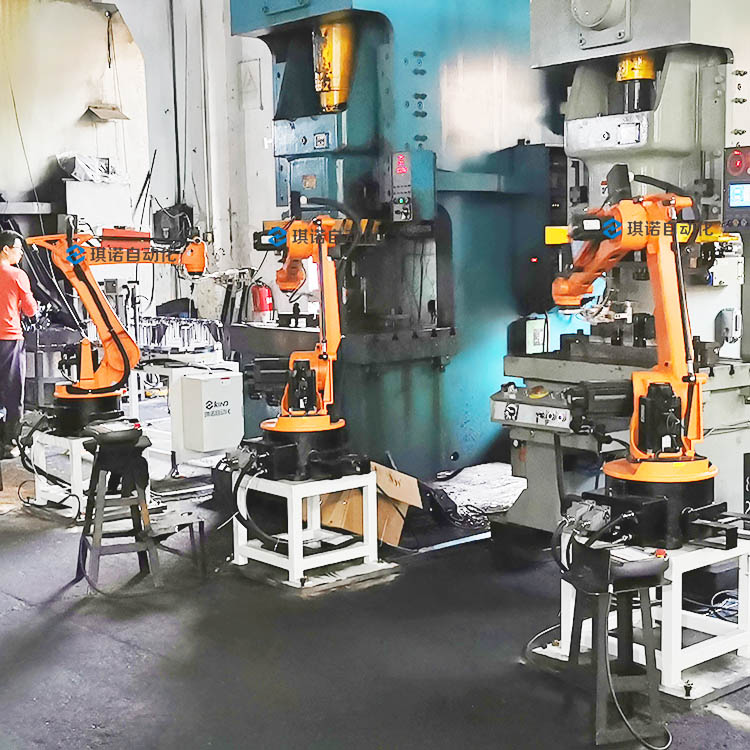 沖床機械手 沖床機械手