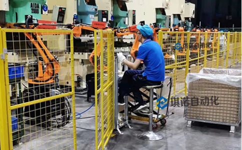 四軸關(guān)節(jié)機(jī)器人-汽車(chē)離合器片